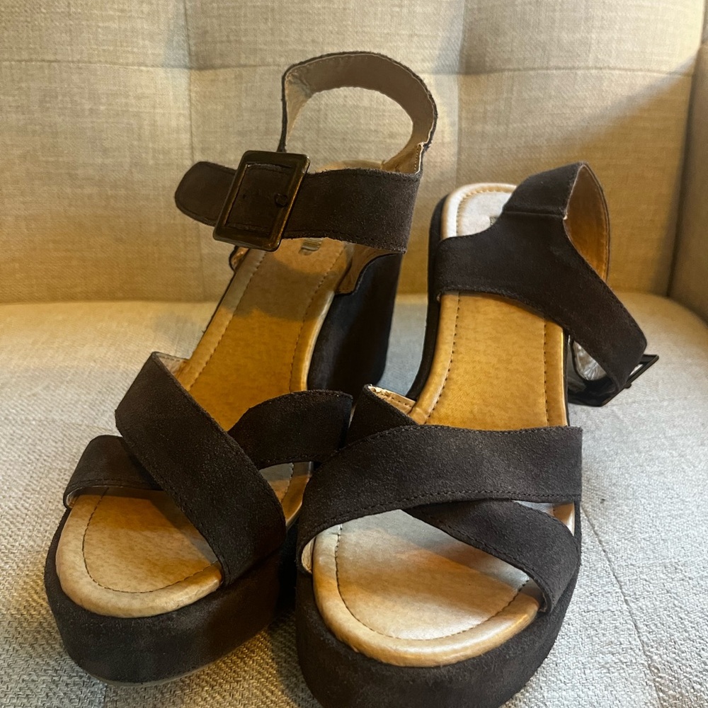 Kimchi Blue Black Platform Sandals